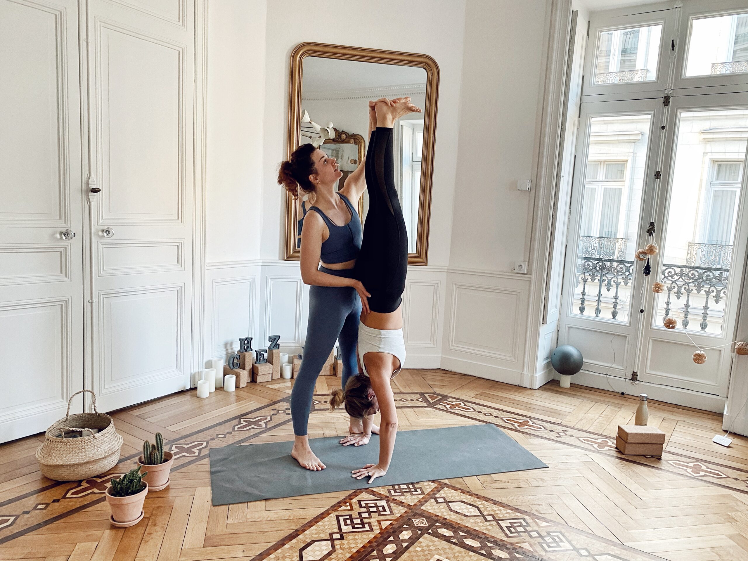 Vignette vidéo Yoga Skills : Travailler le Handstand